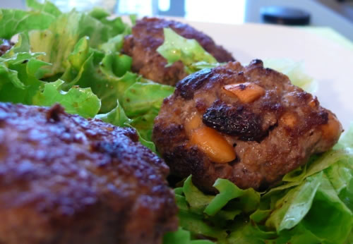 Boulettes de boeuf aux noix de cajou et raisins épicées
