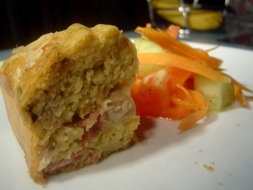 Cake italien et crudités en salade undefined