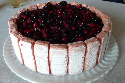 Buffet : la charlotte framboises et citron Buffet : la charlotte framboises et citron