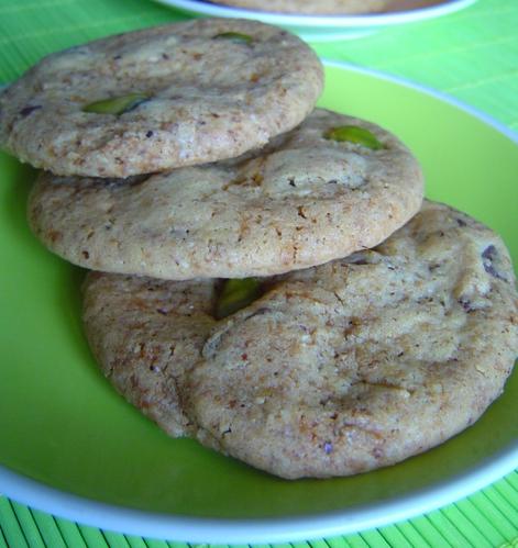 Cookies au pralin, pépites de chocolat et pistache