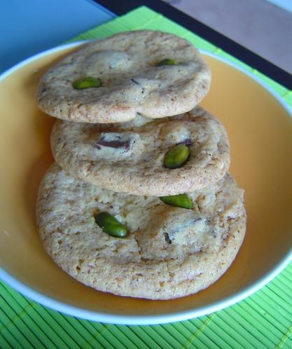 Cookies au pralin, pépites de chocolat et pistache