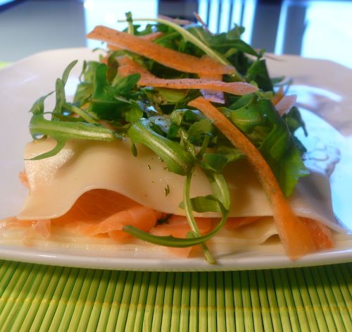 lasagne-saumon-avocat Mille feuilles de lasagne au saumon fumé et légumes