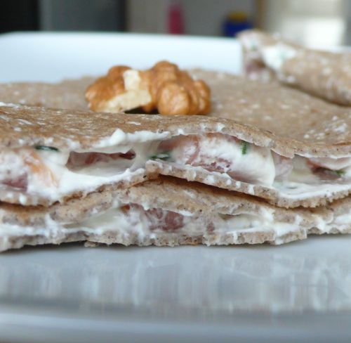 galette-bretonne-saumon2 Galettes bretonnes au saumon fumé et noix