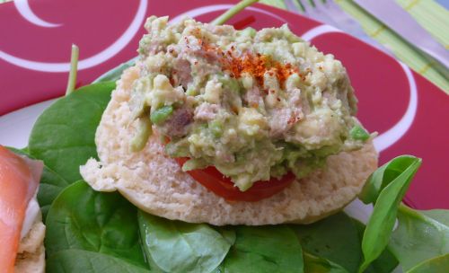 muffin-avocat Muffin anglais au thon à lavocat