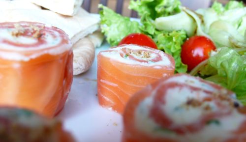 roule-saumon Petits roulés de saumon au wasabi
