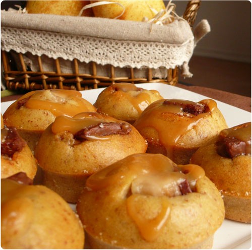 muffin-noisette-poire3 Mini muffins à la noisette, coeur poires & pralinoise