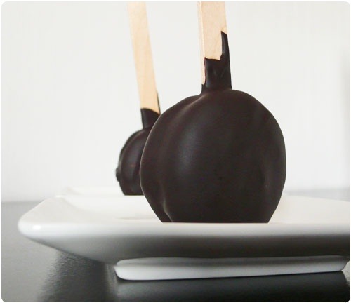 sucette-macaron5 Sucettes de macarons (solution pour macarons râtés)