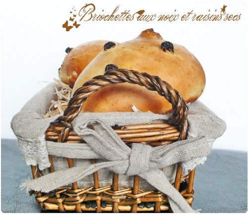 Briochettes aux raisins secs et cerneaux de noix